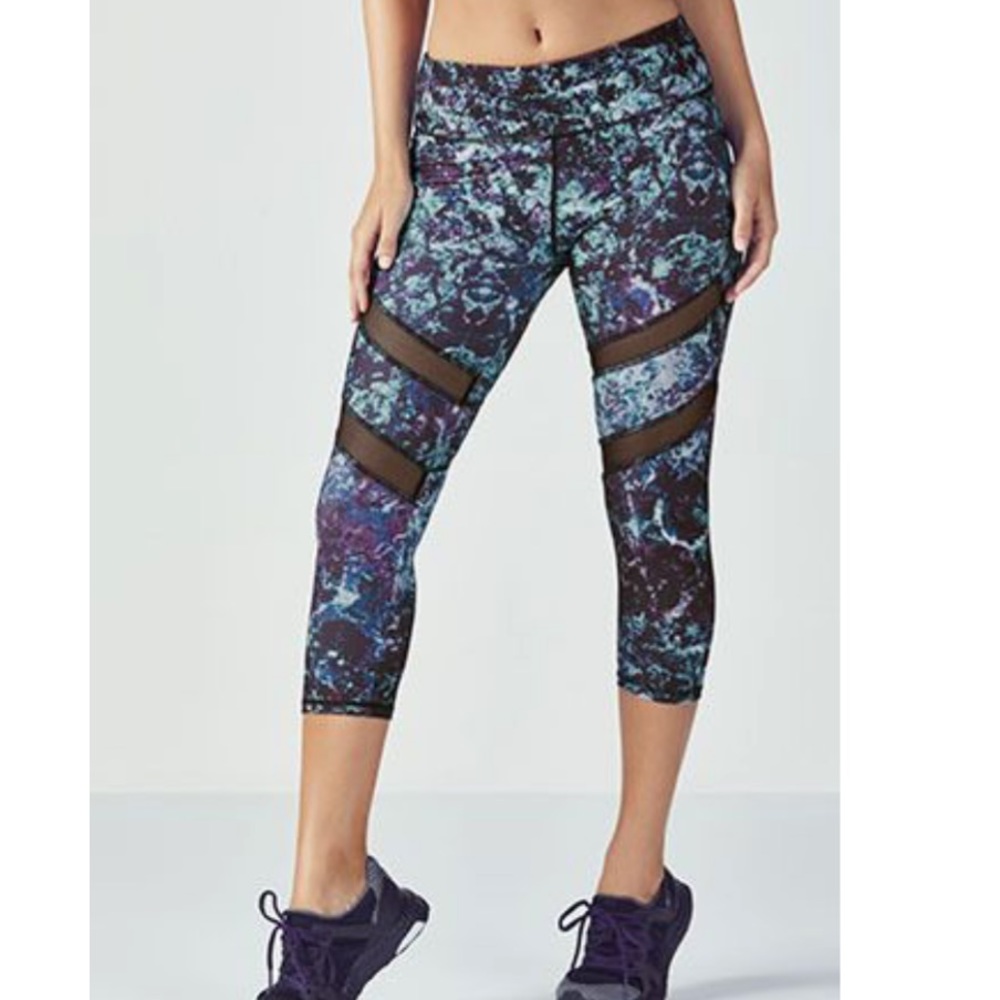 DONATING NEXT WEEK- Fabletics Alessia capri